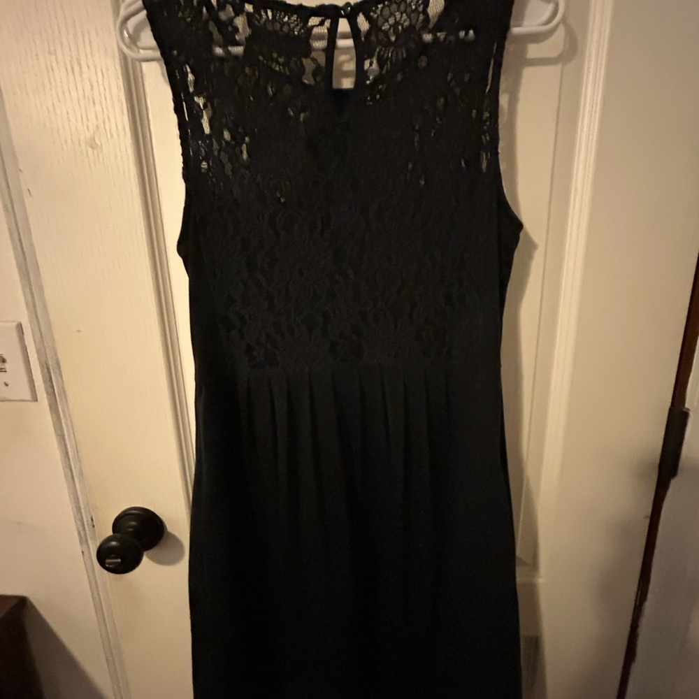 Elegant Black Lace Dress